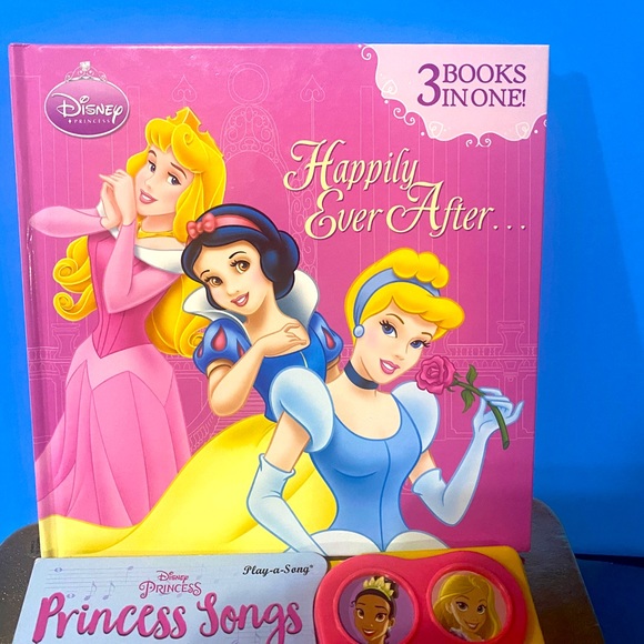 DISNEY PRINCESS AROUND THE WORLD PLAY A SONG & HAPPILY EVER AFTER 3 IN ONE BOOK - Picture 3 of 15